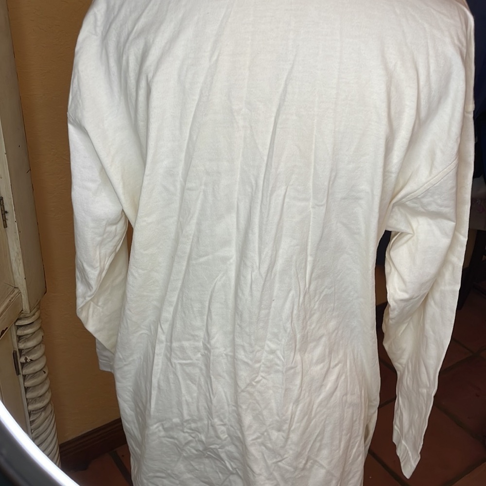 Shirts - Picture 9 of 16